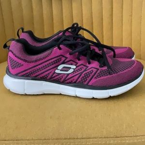 Skechers sneakers